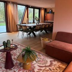 Villa Roos - new cozy location with hottub