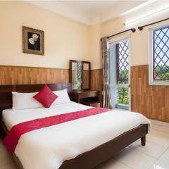 Hotel Nam Phương Hoàng Hậu Quận 7