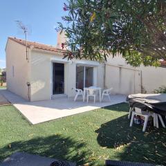 Maison proche plage et port - 3 chambres - grand jardin - clim