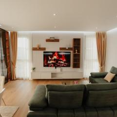 Ari Luxury Apartment