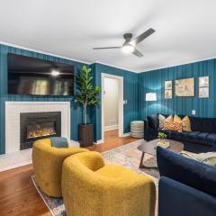 5 BR 3 BA Pool HotTub Fire pit 10 min downtown CLT