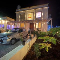 Yelagiris Honey Stay