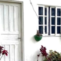 Suíte simples com entrada independente na região central de Paraty