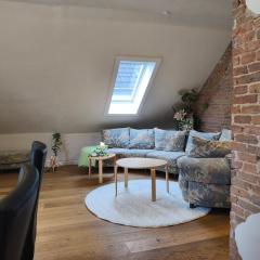 Lichtdurchflutete Dachgeschoßwohnung im Herzen Oldenburgs