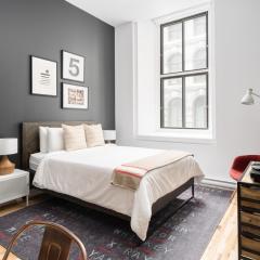 The Alexander Hotel - Old Montreal