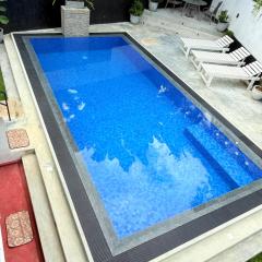 Pineapple Surf Villa