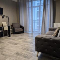 Central Cozy Apartment On Rustaveli