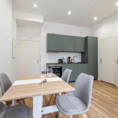 Au cœur de Nice, Gare à pied et Climatisation