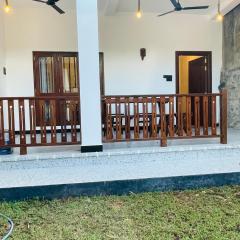Twinkle villa Midigama