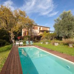 Charming Pool Villa in the Siena Countryside