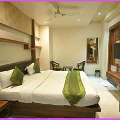 SEA VIEW - SWIMMING POOL HOTEL -S-K ! PURI near Swargadwar - Golden Beach - Jagannath Temple - - Restaurant - Parking - Fully Air Conditioning Rooms - BEST HOTEL IN PURI