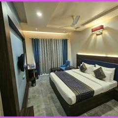 SEA VIEW- SWIMMING POOL - Hotel The LB PURI Near Jagannath Temple - Parking And Resturent - Breakfast Included - A Fully Air Conditioning Luxuary Rooms - Top service