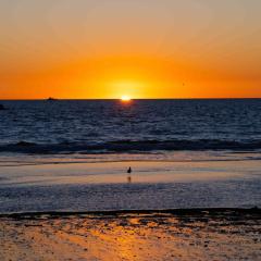 Vacation beautiful home in the beach city