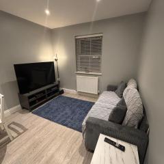 Modern 2 Bed Flat