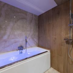 Spa & Relaxation 15 min de Lyon - Noomi Suite