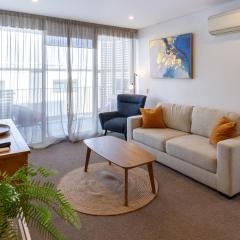 Central City 2BR Apartment plus Carpark & Lift