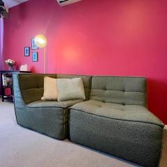 Warm and Welcoming Kingston Executive Foreshore Stay