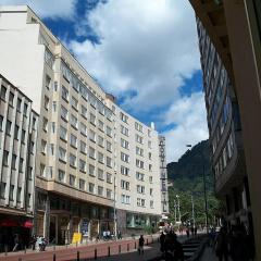 Hotel Continental ByHours