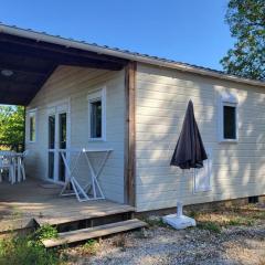 Chalet confortable avec terrasse - 4 personnes - API-1-52-186