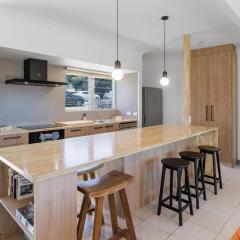 22 Poinsettia Crescent, Brooms Head