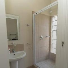 62 on Sharwood guesthouse