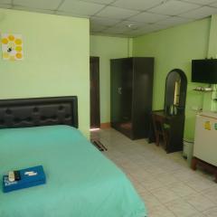 หงษ์ทองรีสอร์ท