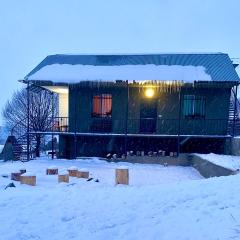 Dez Guest House, Margahovit, Lori