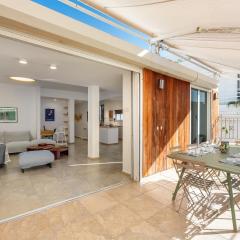 Penthouse & Terrace near Hilton by FeelHome