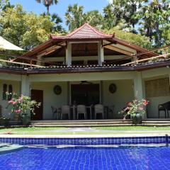 Villa Cantik Sambirenteng