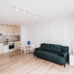 Lubicka 69 Urban Retreat Apartment by BookingHost