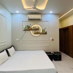 Rudrangan Suites Full Luxurious Villa Near Mahakaleshwar temple By AP villas and Resorts