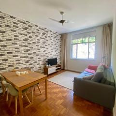 Quiet, close to everything, with air conditioning