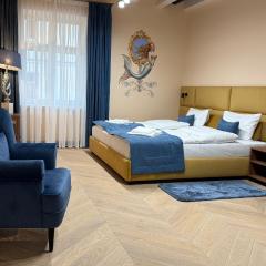 Oysters & Bubbles Gastro Hotel. Rynok square