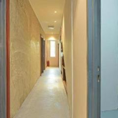 OYO 90662 The 1975 Hotel