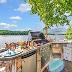 Lakefront Views 5 Bdrm Kayaks Out Kitchen