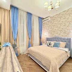 Custom renovation with a jacuzzi on the Embankment