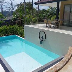Villa Louise Choengmon bay koh Samui beach, 3 bedrooms, 8 guests, pool and garden