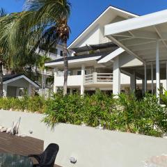 Villa del Mare - Waterfront Villa