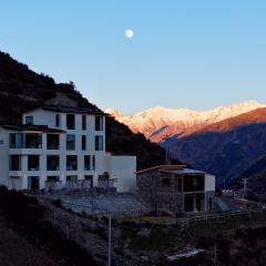 Endless Summer Cloudscape Hot Springs Siguniang Mountain
