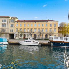 Hostel L&G in Pula , Private Rooms & Beautiful Sea View