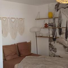 Studio équipé proche aéroport naval groupe