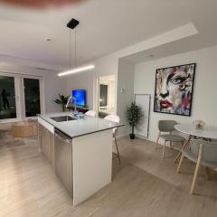 Spotless modern & bright 1 BR in North End Halifax