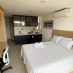 Studio novo com rooftop e piscina