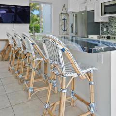 5BR Waterfront Villa with Pool ASK ABOUT Last-Min Deal