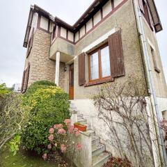 Maison avec jardin dans le centre de Cabourg