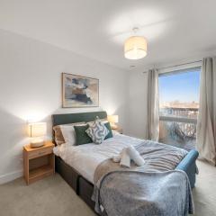 Spacious 1 Bed in Canning Town by Amber Stays, Perfect for Long Term Stays, Sleeps 2!