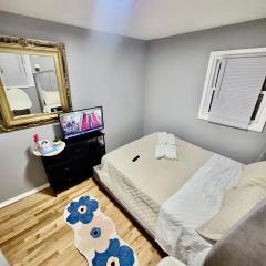 Bright & Comfortable Private Room -Shared Bathroom
