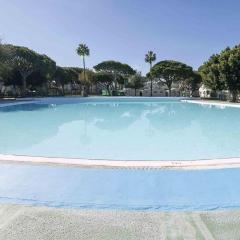 LA ALMADRABA · Apartment in a residential complex with a pool in Chiclana