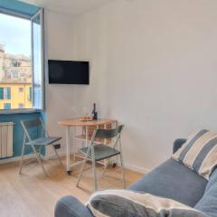 Genoa Luce - Elevator, Design and Aquarium