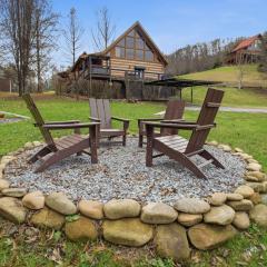 Boujee Bear Cabin with Hot Tub & Putting Green cabin